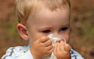 У ребенка насморк и температура: что делать?
