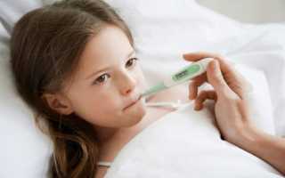 У ребенка скачет температура: причины и последствия